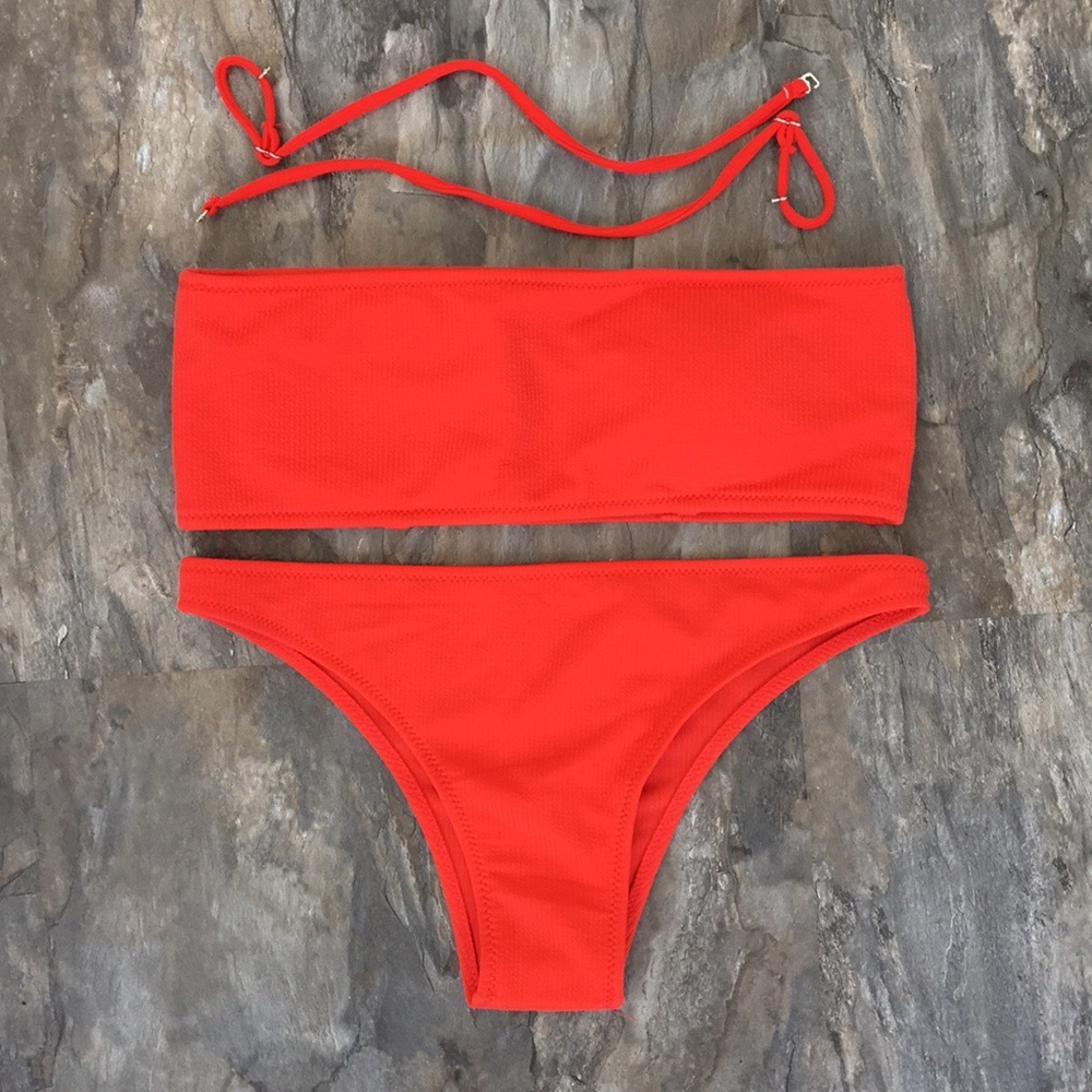 Red ribbed bandeau bikini set